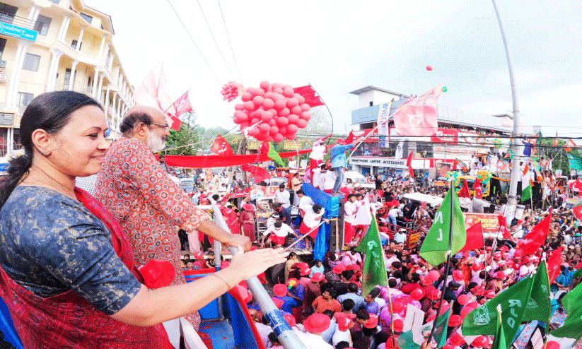 ഇന്ന് നിശ്ശബ്ദ പ്രചാരണം, പത്തനംതിട്ടയിൽ 144 പുറപ്പെടുവിച്ചു ഇന്ന് നിശ്ശബ്ദ പ്രചാരണം, പത്തനംതിട്ടയിൽ 144 പുറപ്പെടുവിച്ചു