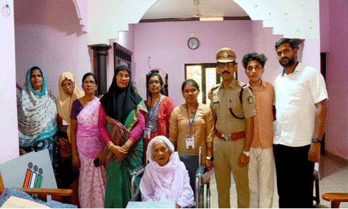 വോട്ട് @121; അഭിമാനത്തോടെ കുഞ്ഞീരുമ്മ