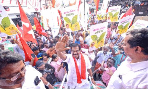 ആരവം, അത്യാവേശം