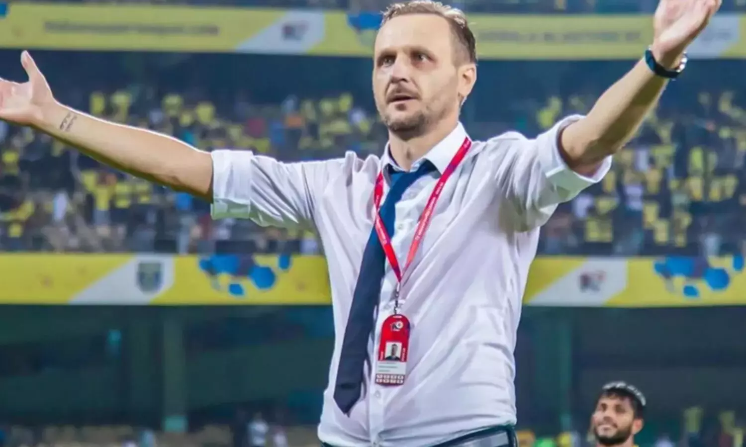 നന്ദി ആശാനെ! കേരള ബ്ലാസ്റ്റേഴ്സ് പരിശീലക സ്ഥാനം ഒഴിഞ്ഞ് ഇവാൻ വുകോമനോവിച്