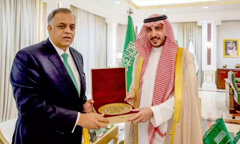 Indian Ambassador Dr. Suhail Ijaz Khan Aljauf Governor Ameer Faisal bin Nawaf bin Abdul Aziz held a meeting Indian Ambassador Dr. Suhail Ijaz Khan Aljauf Governor Ameer Faisal bin Nawaf bin Abdul Aziz held a meeting