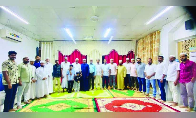 യാത്രയയപ്പ് നൽകി യാത്രയയപ്പ് നൽകി