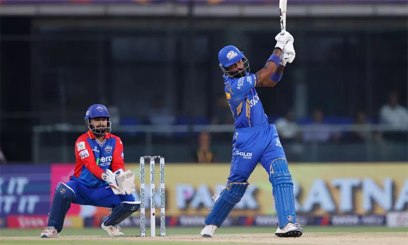 ‘ഫ്രേസർ ഷോ’യിൽ 257 റൺസടിച്ച് ഡൽഹി; 10 റൺസ് അകലെ വീണ് മുംബൈ