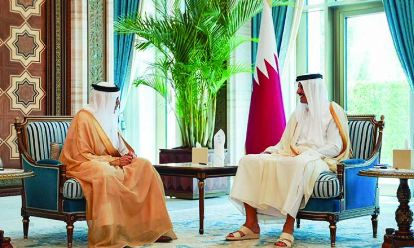 ബഹ്റൈൻ വിദേശകാര്യ മന്ത്രിയെ ഖത്തർ അമീർ സ്വീകരിച്ചു ബഹ്റൈൻ വിദേശകാര്യ മന്ത്രിയെ ഖത്തർ അമീർ സ്വീകരിച്ചു