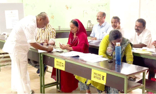 വെയിൽച്ചൂടിൽ തണുത്ത്​ വോട്ടാവേശം