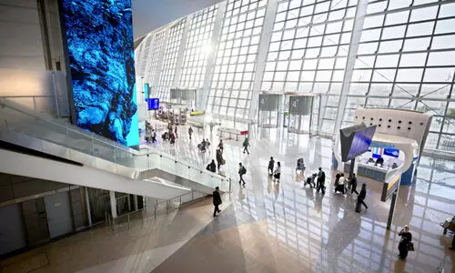 അ​ബൂ​ദ​ബി വി​മാ​ന​ത്താ​വ​ള യാ​ത്ര​ക്കാ​രു​ടെ എ​ണ്ണ​ത്തി​ല്‍ വ​ര്‍ധ​ന