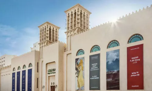 കലകൾ പൂത്തുലയുന്ന ഷാർജ ആർട്ട് മ്യൂസിയം