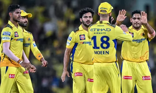 ചെന്നൈ ‘പേസർ കിങ്സ്’; ബാറ്റ് വെച്ച് കീഴടങ്ങി ഹൈദരാബാദ്