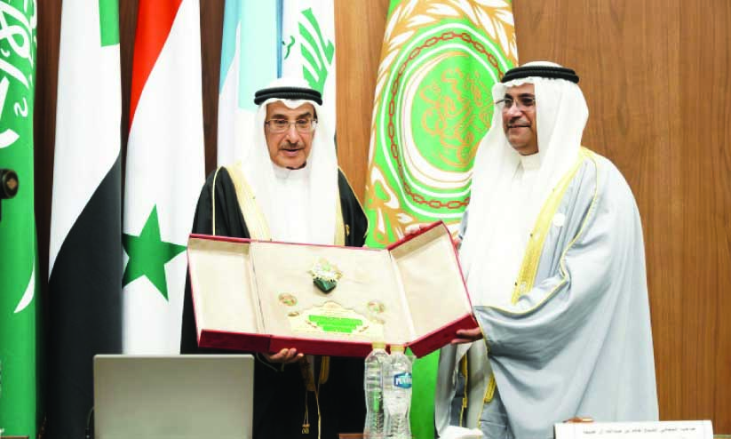 അ​റ​ബ്​ പാ​ർ​ല​മെ​ന്‍റ്​ അ​വാ​ർ​ഡ്​ ഉ​പ​​പ്ര​ധാ​ന​മ​ന്ത്രി​ക്ക്​