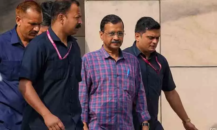 സുനിതയും അതിഷിയും തിഹാർ ജയിലിലെത്തി കെജ്രിവാളിനെ കണ്ടു