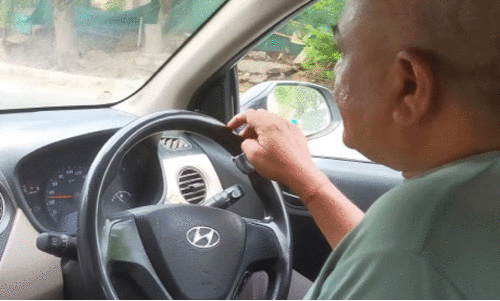 ഹ​സ്മു​ഖ് ലാ​ൽ എം. ​പ​ട്ടേ​ൽ