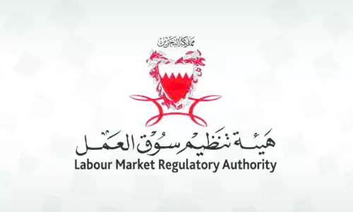 അ​ന​ധി​കൃ​ത മാ​ൻ​പ​വ​ർ റി​ക്രൂ​ട്ടി​ങ്​ ഏ​ജ​ൻ​സി​ക​ൾ​ക്ക് എ​തി​രെ ന​ട​പ​ടി​യെ​ടു​ത്ത് എ​ൽ.​എം.​ആ​ർ.​എ