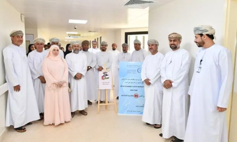 ഗസ്സയിൽനിന്ന് ചികിത്സ തേടി ഒമാനിലെത്തിയവരെ മനുഷ്യാവകാശ കമീഷൻ സന്ദർശിച്ചു