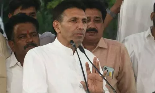 ഭീഷണിയെ തുടർന്നാണ് സ്ഥാനാർഥി നാമനിർദേശ പത്രിക പിൻവലിച്ചതെന്ന് മധ്യപ്രദേശ് കോൺഗ്രസ് അധ്യക്ഷൻ