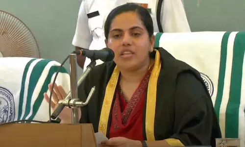 കോർപറേഷൻ കൗൺസിൽ യോഗത്തിൽ വികാരാധീനയായി ആര്യ രാജേന്ദ്രൻ