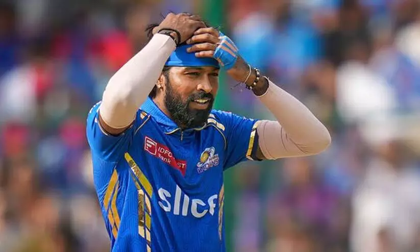 തോൽവിക്ക് പിന്നാലെ ടീമിനാകെ പിഴയും; കഷ്ടകാലം തീരാതെ മുംബൈ ഇന്ത്യൻസ്