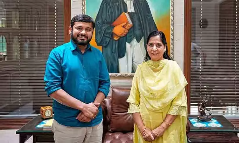 Kanhaiya Kumar, sunita Kejriwal