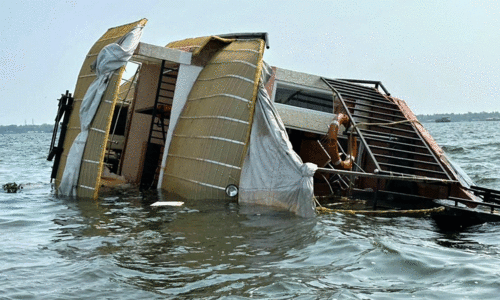 sunken house boat