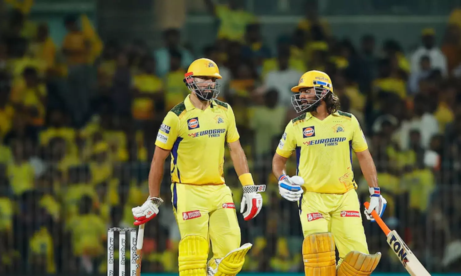 ‘ടീം ഗെയ്മിൽ അങ്ങനെ ചെയ്യരുത്’; സിംഗ്ളെടുക്കാൻ വിസമ്മതിച്ച ധോണിയെ വിമർശിച്ച് ഇർഫാൻ പത്താൻ