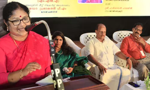 ആറു പതിറ്റാണ്ടിന്റെ ഓർമത്തിളക്കവുമായി ആർട്സ് കോളജിൽ മെഗാ പൂർവ വിദ്യാർഥി സംഗമം