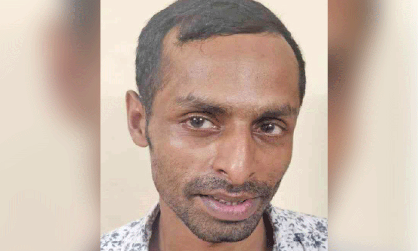 പി​ടി​യി​ലാ​യ അ​യ്യൂ​ബ്