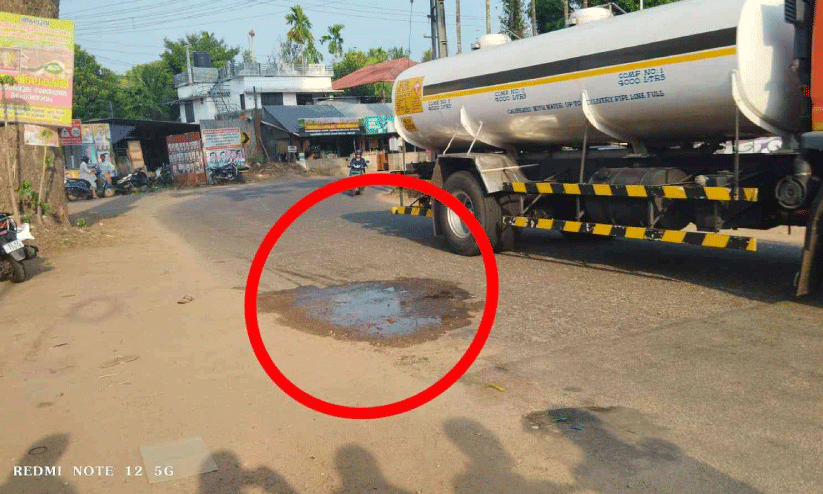 No security systems; Athani-Paravoor road is a danger trap No security systems; Athani-Paravoor road is a danger trap