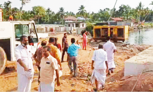 The Deputy Collector has checked the unscientific nature of the construction of the National Highway bridge