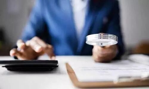 ഹാ​ജ​ർ ത​ട്ടി​പ്പ്: ഒ​മ്പ​ത് സ​ർ​ക്കാ​ർ ജീ​വ​ന​ക്കാ​ർ കു​രു​ക്കി​ൽ