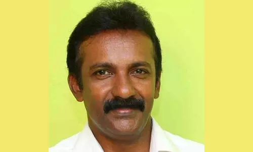 വാഹനാപകടത്തിൽ പരിക്കേറ്റ വ്യാപാരി മരിച്ചു