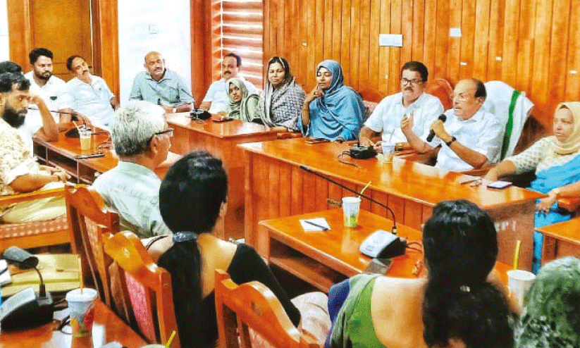 വൈദ്യുതി പ്രതിസന്ധി; രാ​ത്രി​ വൈ​ദ്യു​തി ഉ​പ​യോ​ഗം കു​റ​ക്ക​ണ​മെ​ന്ന് കെ.​എ​സ്.​ഇ.​ബി