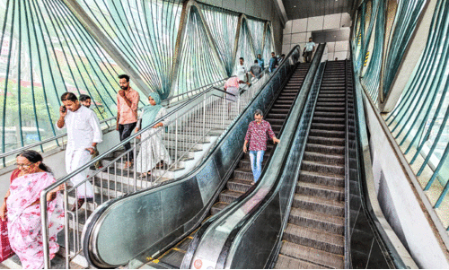 എസ്കലേറ്റർ