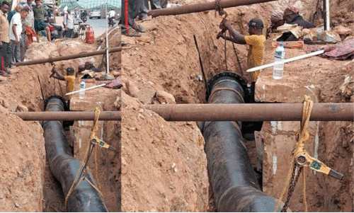 The process of laying the drinking water pipe across the national highway has started