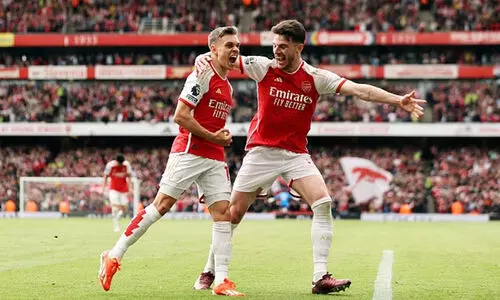 ബേൺമൗത്തിനെ തരിപ്പണമാക്കി ആഴ്സണൽ; കിരീടപോര് ക്ലൈമാക്സിലേക്ക്