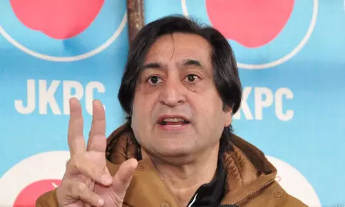 sajad lone asks omar abdullah to apologize