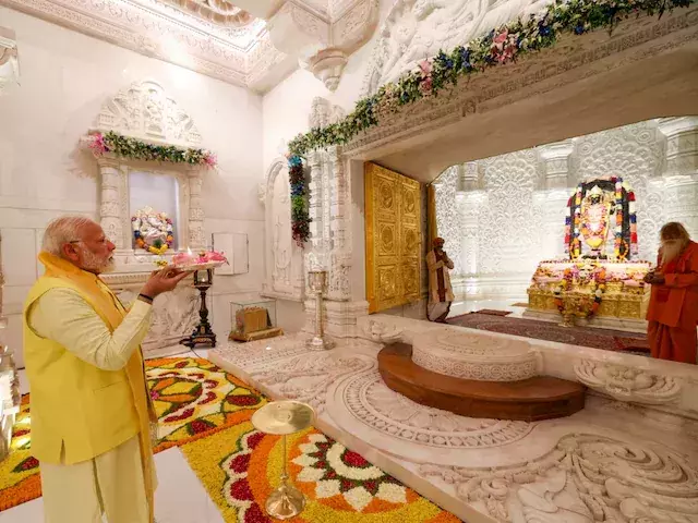 മോ​ദി രാ​മ​ക്ഷേ​ത്ര​ത്തി​ൽ; പി​ന്നാ​ലെ അ​യോ​ധ്യ​യി​ൽ റോ​ഡ്ഷോ