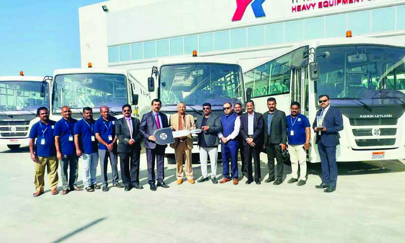 ഇന്ത്യൻ സ്കൂളിന് അഞ്ച് പുതിയ സ്കൂൾ ബസുകൾ ഇന്ത്യൻ സ്കൂളിന് അഞ്ച് പുതിയ സ്കൂൾ ബസുകൾ