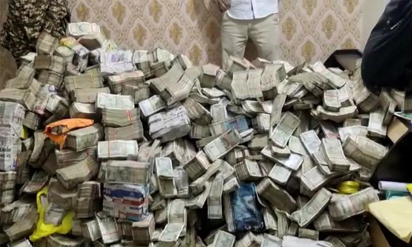 ED seized crores of rupees from the ministers personal secretarys housekeeper