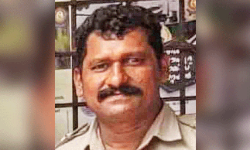 എ​സ്.​ഐ കെ. ​വി​ജ​യ​ൻ