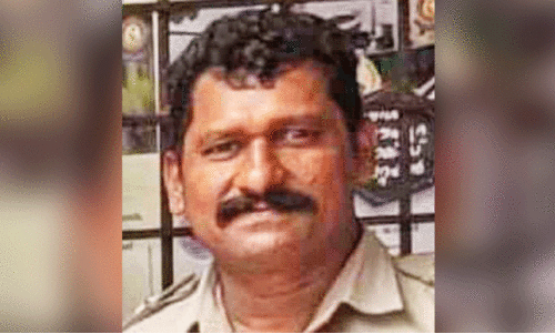 എ​സ്.​ഐ കെ. ​വി​ജ​യ​ൻ