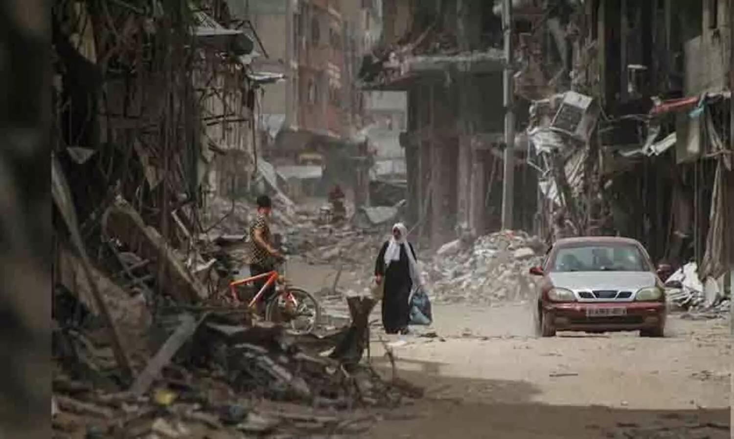 റഫ അതിർത്തിയുടെ ഭാഗം ഇസ്രായേൽ സൈന്യം പിടിച്ചെടുത്തു; ആശ്രയമറ്റ് ഫലസ്തീനികൾ