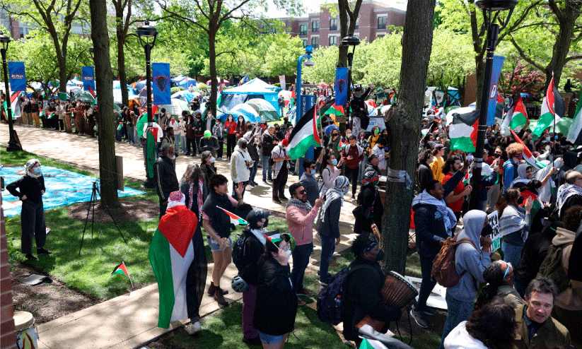 students protest at chickago university
