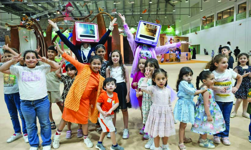 ഷാ​ർ​ജ പ​ബ്ലി​ക്​ ലൈ​ബ്ര​റി​ക്ക്​   25 ല​ക്ഷം ദി​ർ​ഹം ഗ്രാ​ൻ​ഡ്