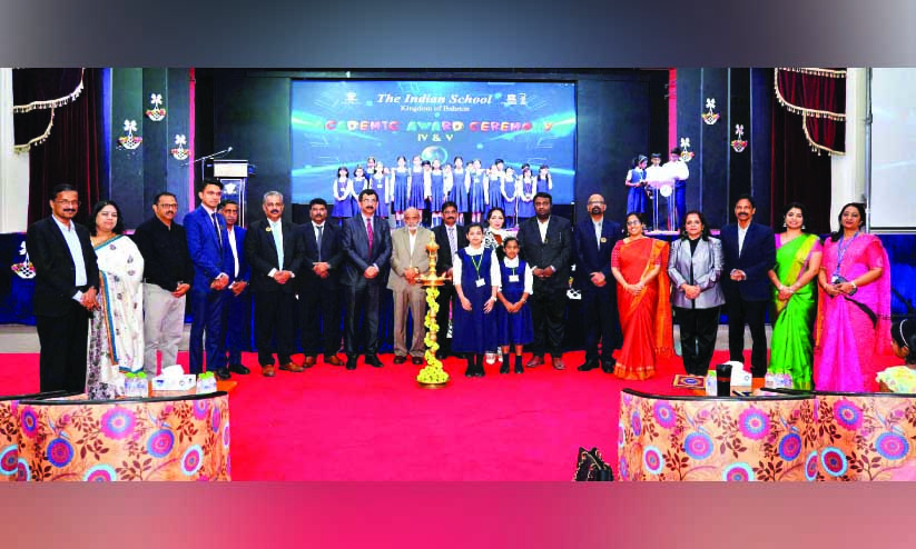 ഇന്ത്യൻ സ്കൂൾ നാലും അഞ്ചും ക്ലാസുകളിൽ മികവ് പുലർത്തിയ വിദ്യാർഥികളെ അനുമോദിച്ചു ഇന്ത്യൻ സ്കൂൾ നാലും അഞ്ചും ക്ലാസുകളിൽ മികവ് പുലർത്തിയ വിദ്യാർഥികളെ അനുമോദിച്ചു