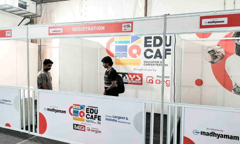 educafe stalls