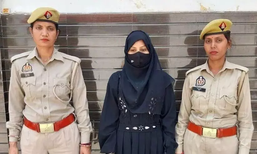 Wife arrested for torturing husband Wife arrested for torturing husband
