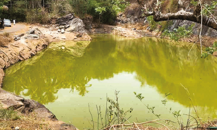 സംരക്ഷണ ഭിത്തിയില്ല; ഭീഷണിയായി ക​ള​പ്പാ​ട്ടു​മു​ണ്ട ക്വാറി