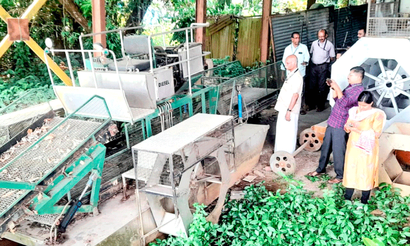 Here is the missing Paula Varal machine Here is the missing Paula Varal machine