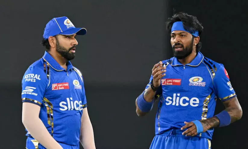 മുംബൈ ഇന്ത്യൻസ് ക്യാമ്പിൽ പൊട്ടിത്തെറി? രഹസ്യ കൂടിക്കാഴ്ച നടത്തി രോഹിത്തും ബുംറയും സൂര്യകുമാറും! മുംബൈ ഇന്ത്യൻസ് ക്യാമ്പിൽ പൊട്ടിത്തെറി? രഹസ്യ കൂടിക്കാഴ്ച നടത്തി രോഹിത്തും ബുംറയും സൂര്യകുമാറും!