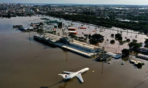 ബ്രസീലിൽ വെള്ളപ്പൊക്കം; 100 മരണം, ഒരു ലക്ഷത്തിലേറെ വീടുകൾ തകർന്നു