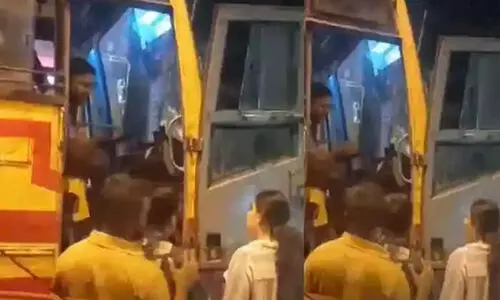 മേയർ - കെ.എസ്.ആർ.ടി.സി ഡ്രൈവർ തർക്കം: കണ്ടക്ടറെ ചോദ്യം ചെയ്യുന്നു